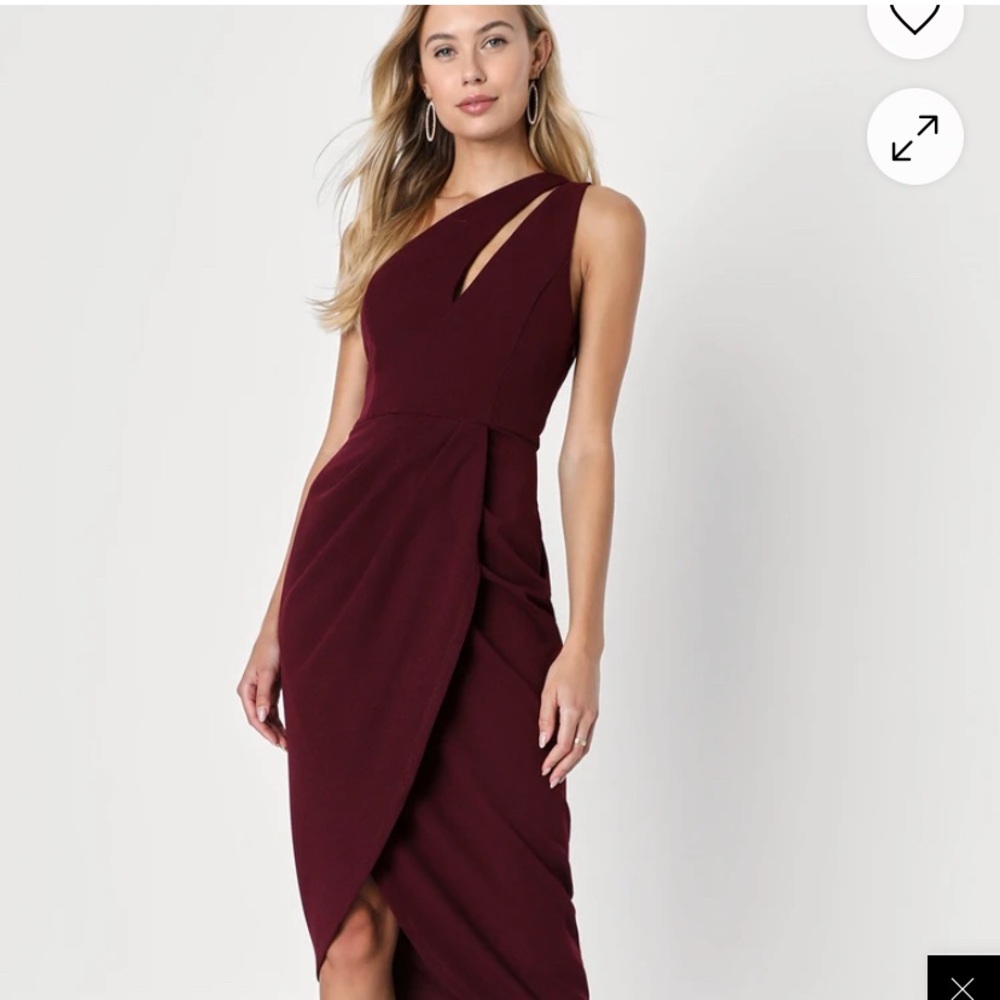 Elegant Burgundy Strapless Dress great for holiday parties